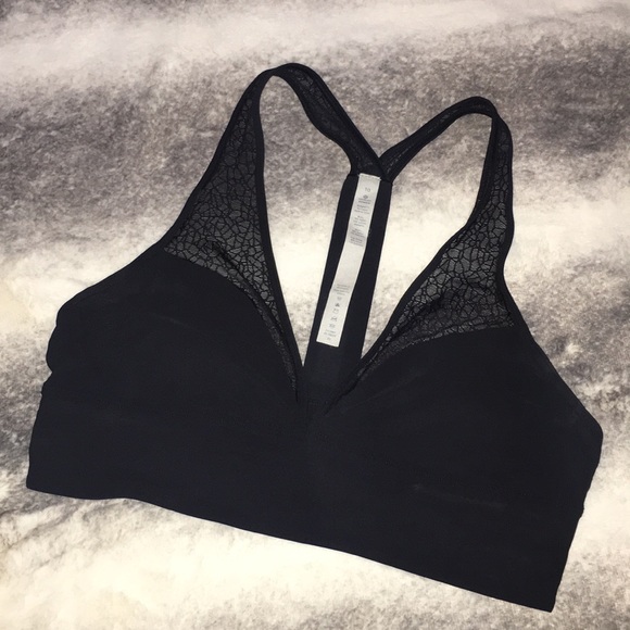 lululemon athletica Other - Lululemon Twist and Train Bra